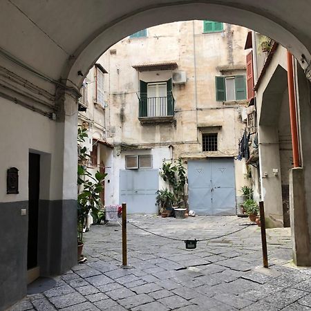 Апартаменты La Casa Di Ludovica Неаполь Экстерьер фото